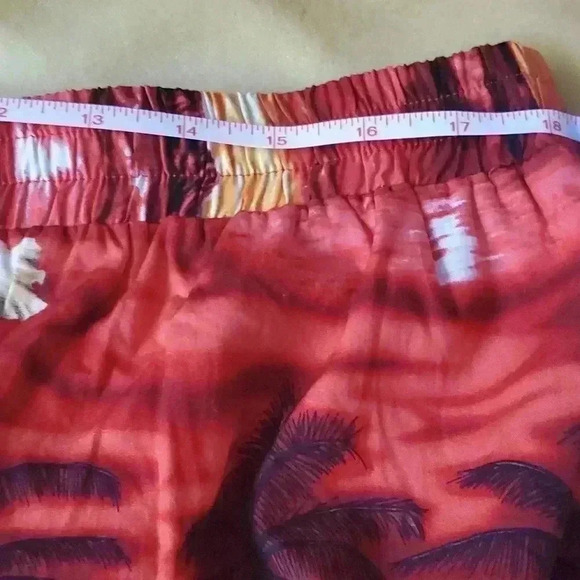 Hawaiian shorts - Picture 7 of 7